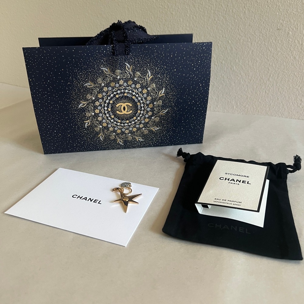 Chanel 2025 Holiday Comet Charm Envelope Gift Bundle